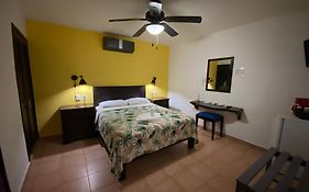 Hotel Marcianito Isla Mujeres