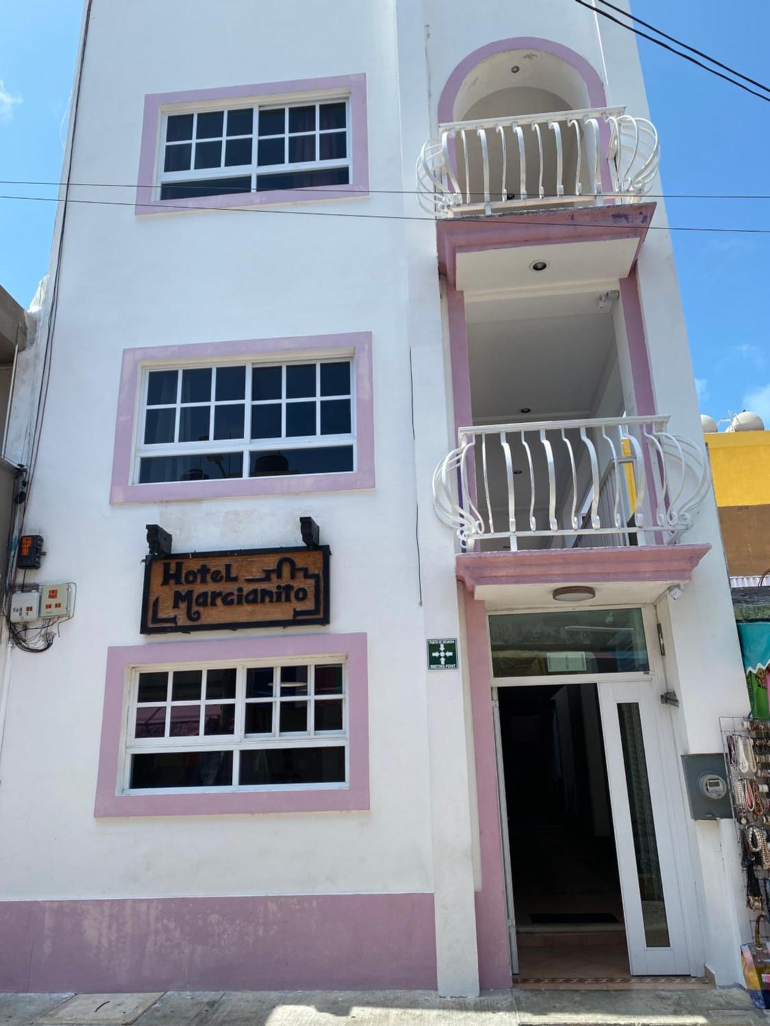 Hotel Marcianito Isla Mujeres Exterior foto